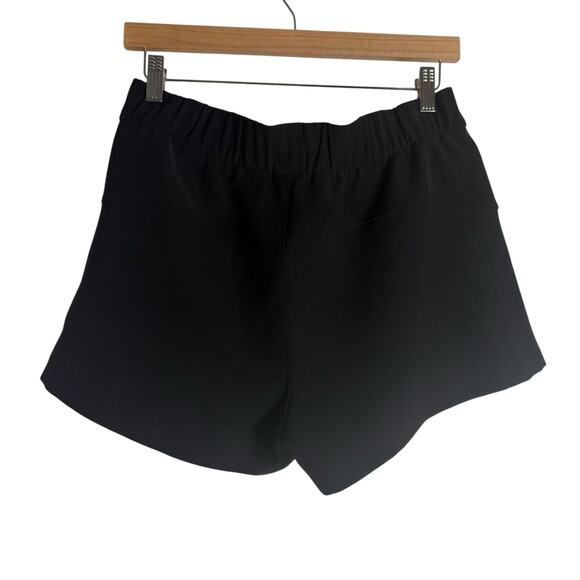 Lululemon Black On The Fly Travel Woven Athleisure Shorts Size 8 - Picture 7 of 8